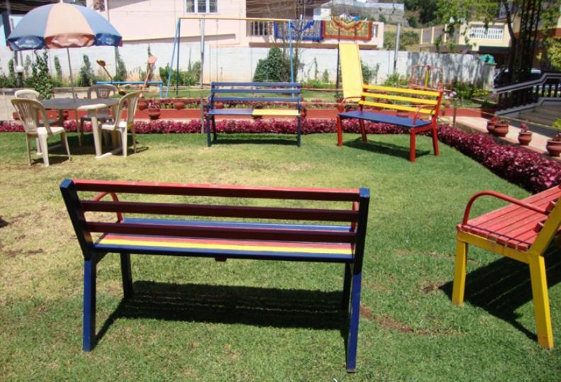 Hotel Sapphire Grand Ooty Exteriör bild